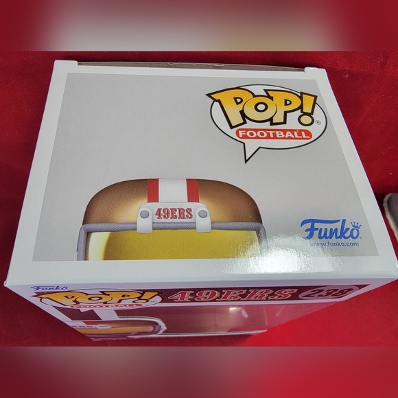 Deebo Samuel funko # 236 (nib) with pop protector - Picture 6 of 7